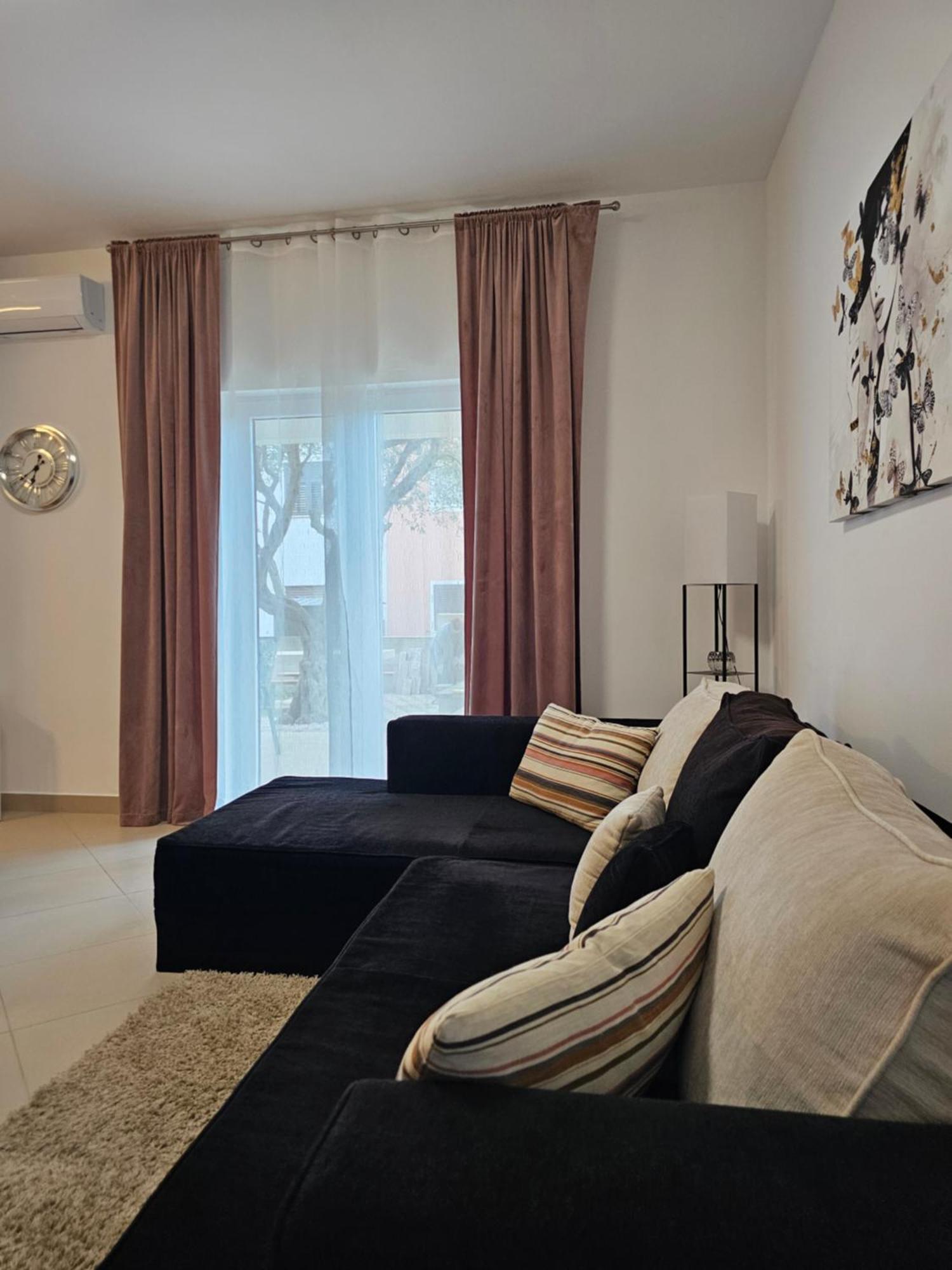 Apartmani Dianna Kastela Bagian luar foto