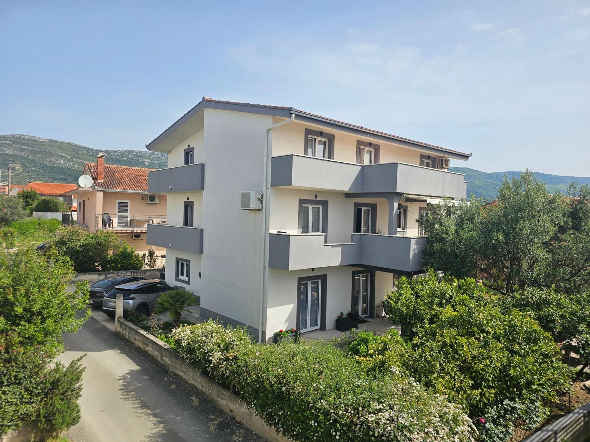 Apartmani Dianna Kastela Bagian luar foto